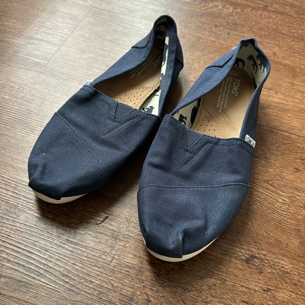 Tom’s Shoes